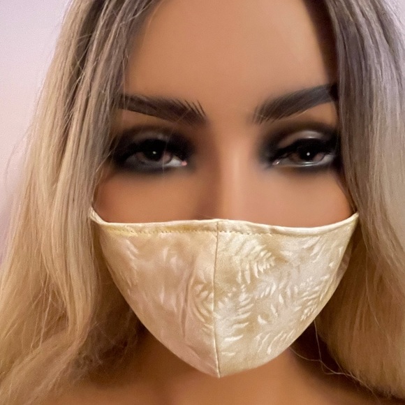 NEW FACE MASK Handmade - Picture 1 of 2